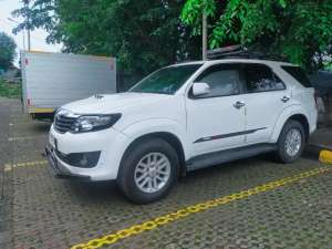 Jual bekas low KM Fortuner 2.5G VNT MATIC Diesel 2012,lokasi di Cilegon Kota