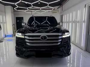 Jual bekas LOW KMLand Cruiser VXR300 V6 20232024 pajak baru,lokasi di Jakarta Selatan