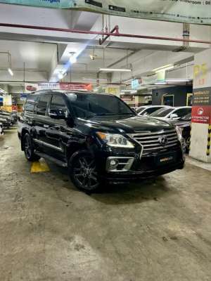 Jual bekas Low KM Lexus LX570 Fsport V8 4x4 ATPM 2014 Like New 2015 LX 570,lokasi di Jakarta Barat