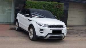 Jual bekas LOW KMRange Rover Evoque Si4 Dynamic Luxury AT 2013 2014,lokasi di Depok Kota