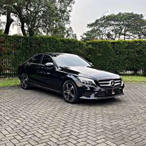 Jual bekas LOW ODO Mercedes Benz C180 2019 Avantgarde 2020 C200 w205 c 200,lokasi di Jakarta Selatan