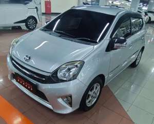 Jual bekas LOWDP 18JT 59X.2,3BERGARANSI 1 THN TOYOTA AGYA G AT MATIC SILVER,lokasi di Jakarta Timur