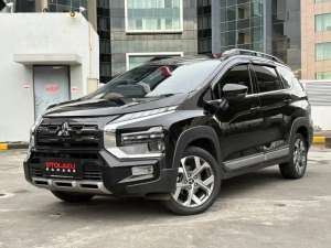 Jual bekas LOWKM 38RBLOWDP 9 JT GARANSI 1TH MITSUBISHI EXPANDER CROSS AT HTM,lokasi di Jakarta Selatan