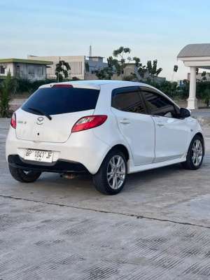 Jual bekas MAZDA 2 AUTOMETIC PAJAK HIDUP STNK BPKB LENGKAP TANGAN PERTAMA,lokasi di Batam Kota