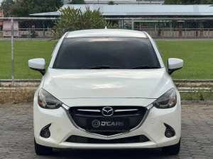Jual bekas MAZDA 2 R SKYACTIVE 2015 MATIC ISTIMEWA,lokasi di Semarang Kab.