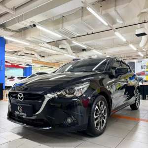 Jual bekas MAZDA 2 R SKYACTIVE AT 2016 HITAM,lokasi di Jakarta Pusat