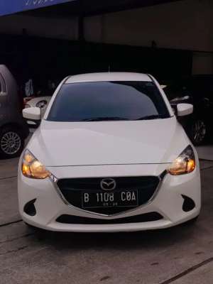 Jual bekas MAZDA 2 TIPE R SKYACTIV 2015,lokasi di Jakarta Timur