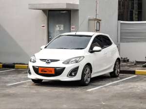 Jual bekas Mazda 2 V 1.5 AT 2013 Putih,lokasi di  