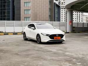 Jual bekas MAZDA 3 2.0 HATCHBACK SKYACTIVE FACELIFT AT 2019,lokasi di Jakarta Selatan