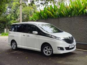 Jual bekas mazda biante 2.0 skyactiv at matic 2015 putih mulus bandung,lokasi di Bandung Kota
