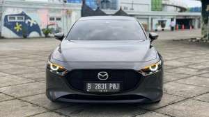 Jual bekas MAZDA3 HBMAZDA 3 HATCHBACK 2.0 G SKYACTIVE AT,lokasi di Jakarta Utara