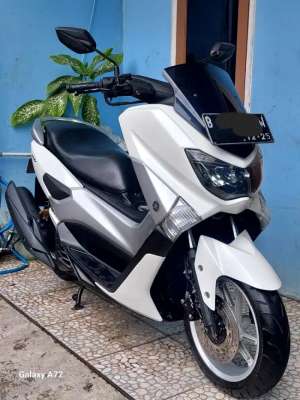 Jual bekas menerima nmax tua muda 2017,lokasi di Jakarta Barat