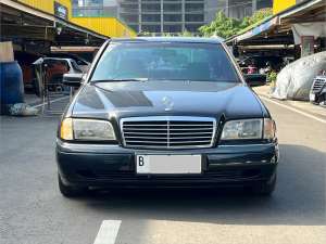 Jual bekas Mercedes-Benz C-Class 230 1997 Hitam,lokasi di Jakarta DKI