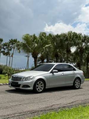 Jual bekas Mercedes Benz C200 1.8 CGI AT Facelift W204 2012,lokasi di Surabaya Kota