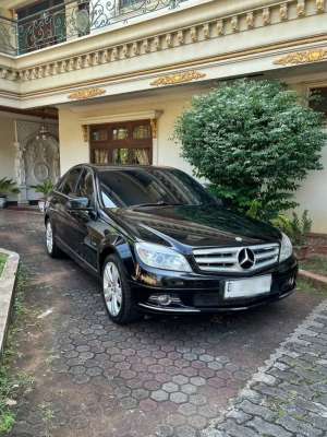 Jual bekas Mercedes-Benz C200 2010 Bensin,lokasi di Jakarta Timur