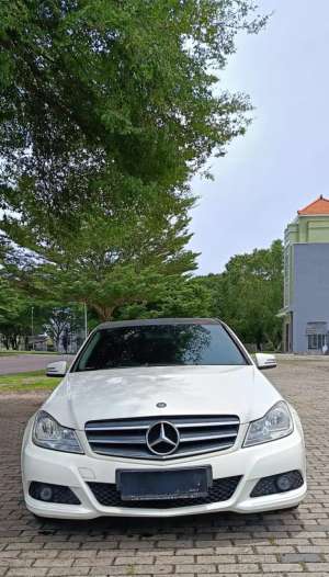 Jual bekas Mercedes-Benz C200 2011 Bensin,lokasi di Sidoarjo  Kab.