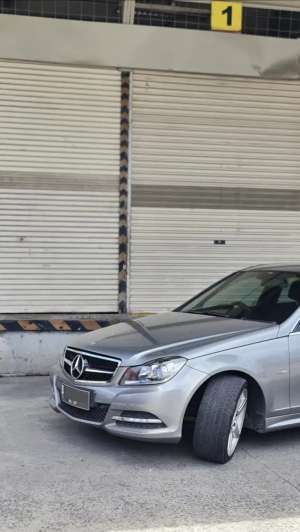 Jual bekas Mercedes-Benz C200 2012 Bensin,lokasi di Jakarta Timur