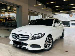 Mercedes-Benz C200 2016 Bensin lokasi di Jakarta Utara, tersedia melalui melalui situs Olx