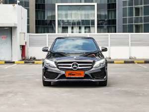 Jual bekas MERCEDES BENZ C200 AMG At tahun 2019,lokasi di  