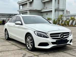 Jual bekas MERCEDES BENZ C200 AVANTGARDE 2016 PUTIH ISTIMEWA TT 2015,lokasi di Jakarta Pusat
