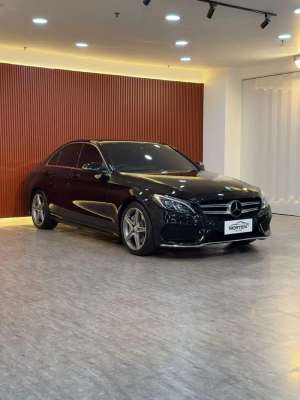 Jual bekas Mercedes Benz C250 AMG W205 2016 Odo 25 Ribu Record Antik Bergaransi,lokasi di Jakarta Utara
