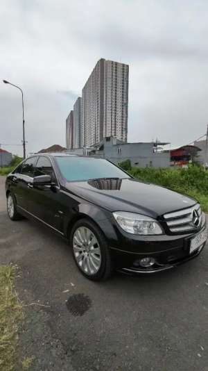 Jual bekas Mercedes Benz C280 W204 2009,lokasi di Surabaya Kota