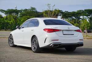 Jual bekas Mercedes Benz C300W206 AMG M254 EQ-Boost 2023,lokasi di Jakarta Utara