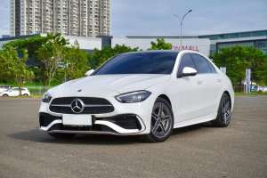 Jual bekas Mercedes Benz C300 W206 AMG M254 EQ-Boost 2023 Putih Best Buy Low DP,lokasi di Jakarta Selatan