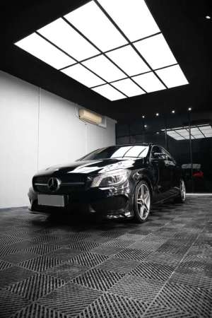 Jual bekas MERCEDES BENZ CLA200 2015 AMG SPORT MERCY CLA 200 2014 LOW MILES,lokasi di Jakarta Barat