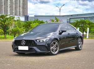 Jual bekas Mercedes Benz CLA200 AMG C118 Coup 2022 Hitam Promo Low DP,lokasi di Jakarta Selatan