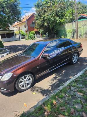 Jual bekas Mercedes-Benz E-Class 2010 Bensin,lokasi di  ,Bekasi Kota