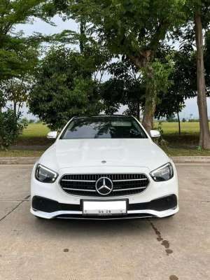Jual bekas Mercedes Benz E200 2023 final improvement,lokasi di Semarang Kota