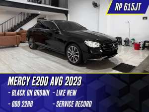 Jual bekas Mercedes Benz E200 AVG 2023 NIK 2022 Black on Brown Hitam Mercy E 200,lokasi di Jakarta Selatan