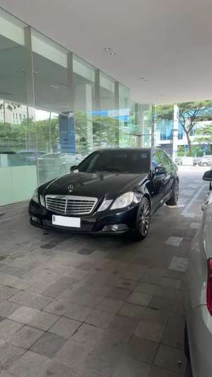 Jual bekas Mercedes Benz E200 CGI,lokasi di Tangerang Kab.