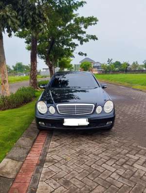 Jual bekas Mercedes-Benz E200K 2006 w211,lokasi di Surabaya Kota