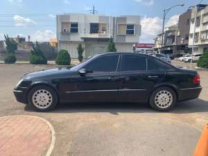 Jual bekas Mercedes-Benz E260 2003 Bensin,lokasi di Bandung Kota