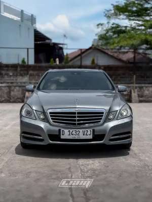 Jual bekas Mercedes Benz e300 2012 antik low km matic,lokasi di Bandung Kab.
