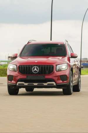 Jual bekas Mercedes Benz GLB200 1.3 Progressive Line 2021,lokasi di Jakarta Selatan