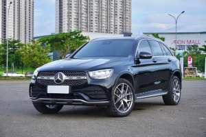 Jual bekas Mercedes Benz GLC200 AMG Facelift X253 2021 Hitam Mulus Siap Pakai,lokasi di Jakarta Selatan