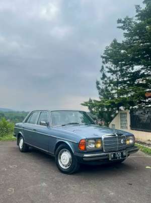 Jual bekas Mercedes Benz Mercy Tiger 200 Ac dingin Power window,lokasi di Bandung Kota