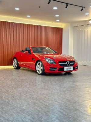 Jual bekas Mercedes Benz SLK 200 AMG Magic Sky 2012 Odo 42 Ribu Record Bergaransi,lokasi di Jakarta Utara