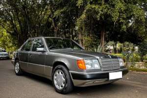 Jual bekas Mercedes Benz W124 300E 1990 Antik Siap pakai,lokasi di Bekasi Kota