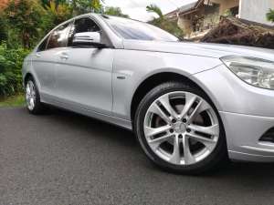 Jual bekas MERCEDES C200 CGI, TAHUN 2011 W204,lokasi di Jakarta Selatan