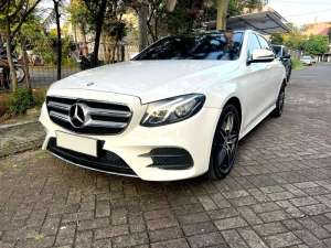 Jual bekas mercedes e300 AMG 2017,lokasi di Jakarta Barat