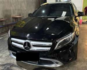Jual bekas mercedez benz GLA 200 GLA200 plat L KM RENDAH,lokasi di Sukabumi Kota