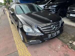 Jual bekas Mercy E300 avangarde 2011 AT siap pakai,lokasi di Jakarta Selatan