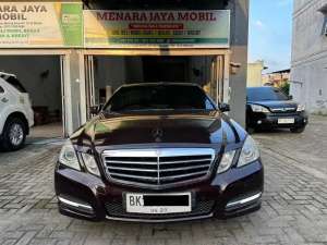 Jual bekas Mercy E300 Avantgarde Matic 2011,lokasi di Medan Kota