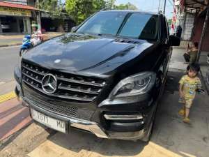Jual bekas Mercy Ml 350 th 2013 AT,lokasi di Jakarta Selatan