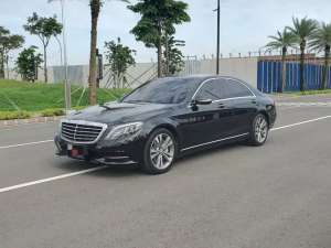 Jual bekas MERCY S400L EXCLUSIVE AT 2016 BLACK ON BROWN LOW KM SUPER CONDITION,lokasi di  