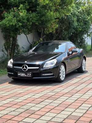 Jual bekas MERCY SLK-200 2011 ODO 22rb,lokasi di Surabaya Kota